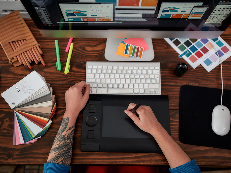 Logo & Graphics Design Slider Image